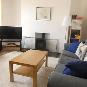 Apartment 2-bed Flat In, Edinburgh