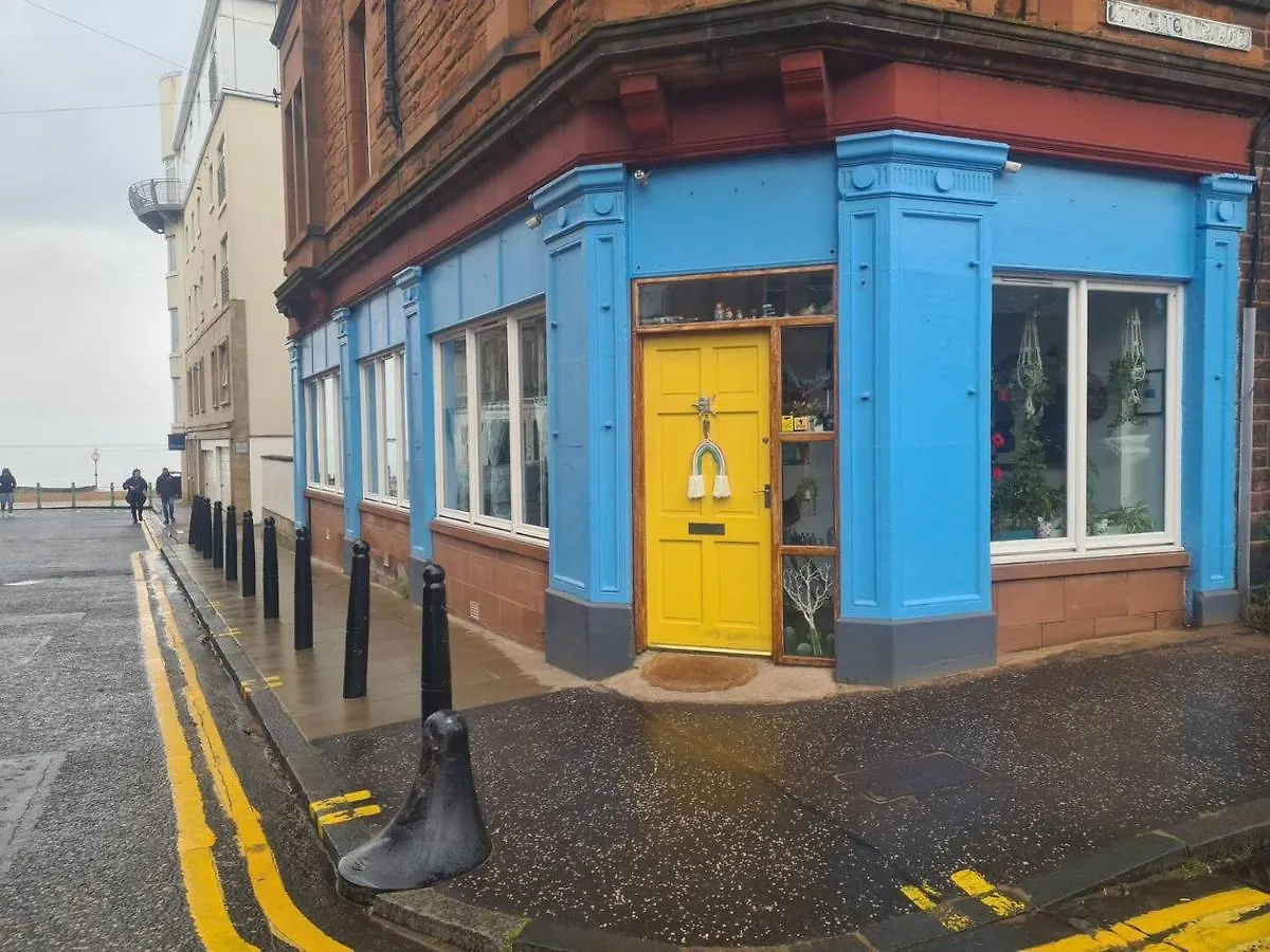 Portobello Charming Seaside 3-Br Holiday Apartment Edinburgh